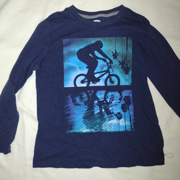 Old Navy size M 8 long-sleeved shirt for boys. USED ​​IN GOOD CONDITION - Picture 5 of 5